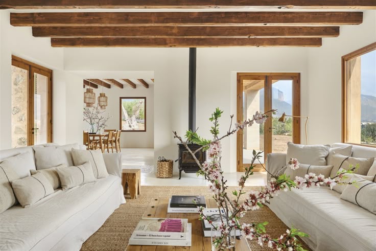 Tendencias de decoración 2025: Lo último en Diseño de Interiores para transformar tu hogar