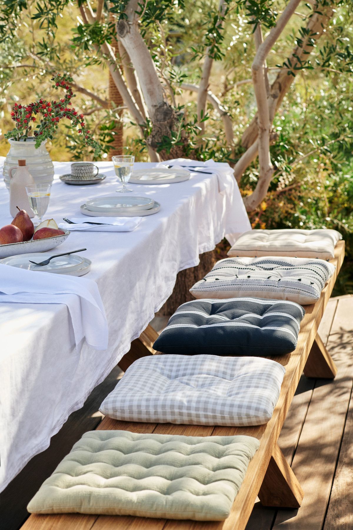 Tendencias en decoración de mesas para este verano: frescura, color y calidez natural